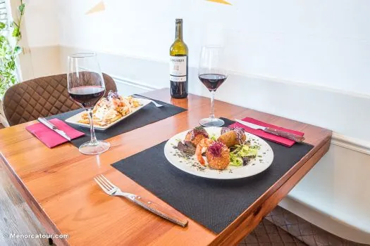 Plato del Bar LaKaña, Sant Lluís